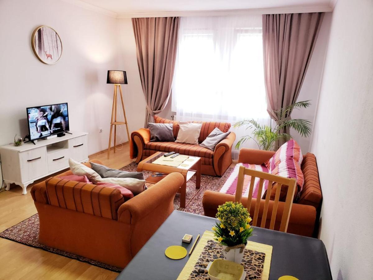 Gorgeous Apartment With City View In The City Center Priština Exteriér fotografie